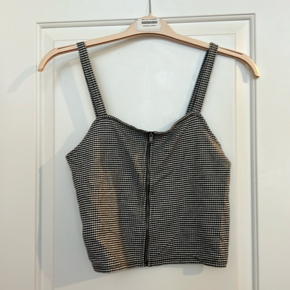 Zip up crop